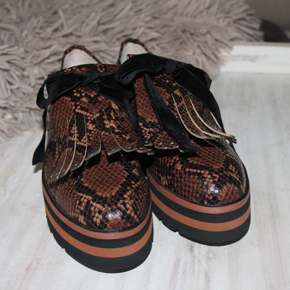 Women's Platform Derby Shoes